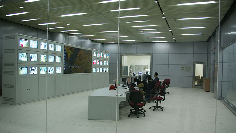 合(hé)肥某企业安防监控中(zhōng)间(jiān)装置