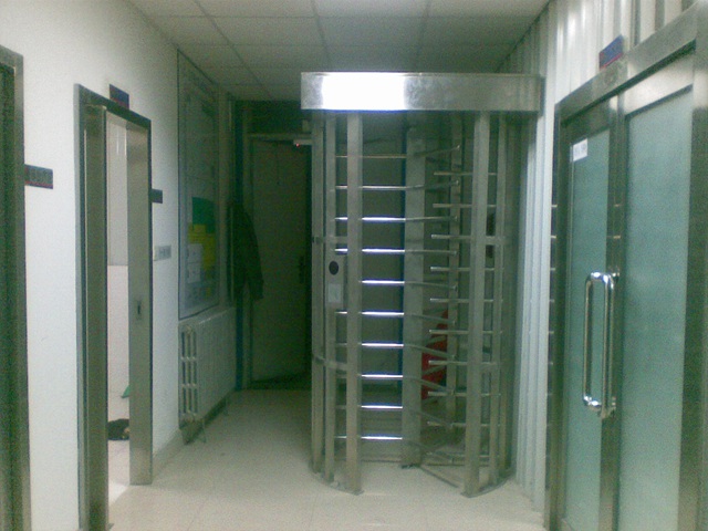 ĳҵ间(jiān)תբ刷(shuā)卡(kǎ)禁(jìn)ϵ