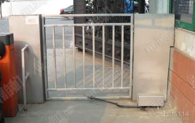 厂(chǎng)区(qū)禁(jìn)װð